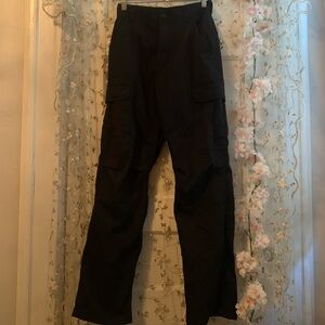 Brandy Melville Women’s Black Cargo Pants